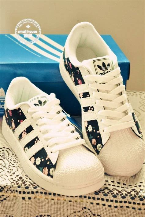 cheap stylish adidas shoes|really cheap Adidas shoes.